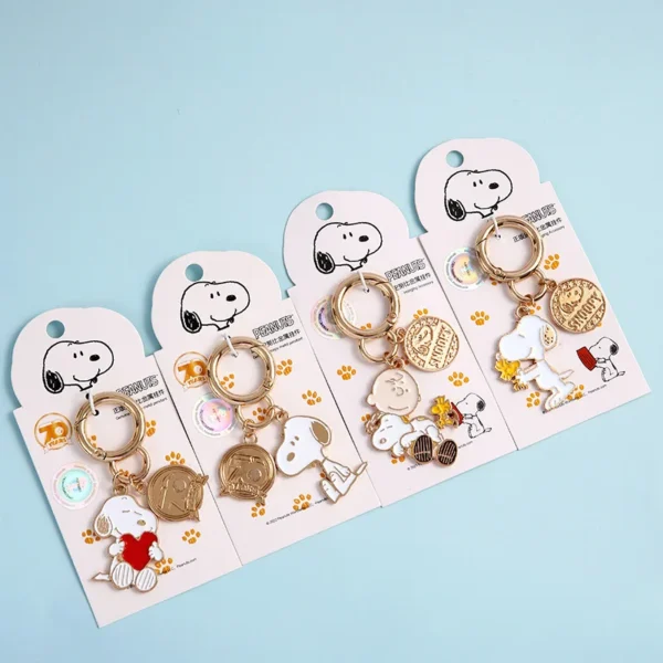 Anime SNOOPY Charlie Metal Keychain Cute Couple Bagpack Pendant Key Ring for Men Women Car Keychain Accessories Birthday Gift